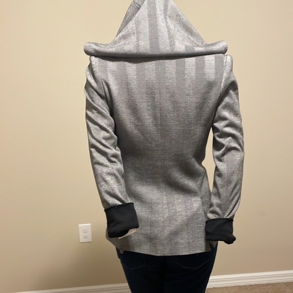 Alice + Olivia Black and White Herringbone blazer NWOT Size Small - Picture 6 of 12